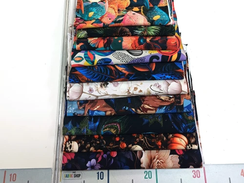 Zestaw - 10 kawałków dresówki wzorzystej (od 22cm do 28cm)