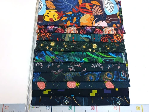 Zestaw - 10 kawałków dzianiny jersey wzorzystej (od 40cm do 44cm)